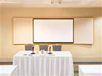 Conference Room Carnation - Ala Moana Hotel by Mantra