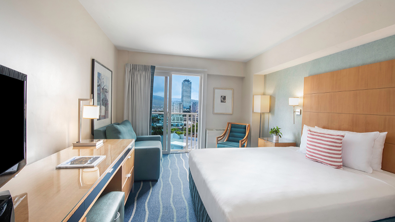 Honolulu Hotel - Rooms & Suites